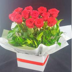 12 Red Roses Boxed