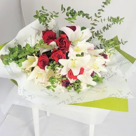 Lilies & Roses