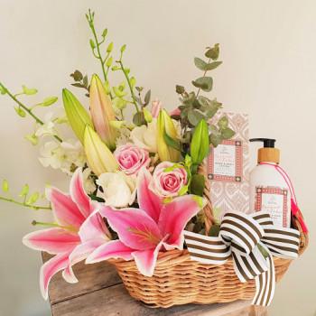 Basket & Handcream Basket & Handcream