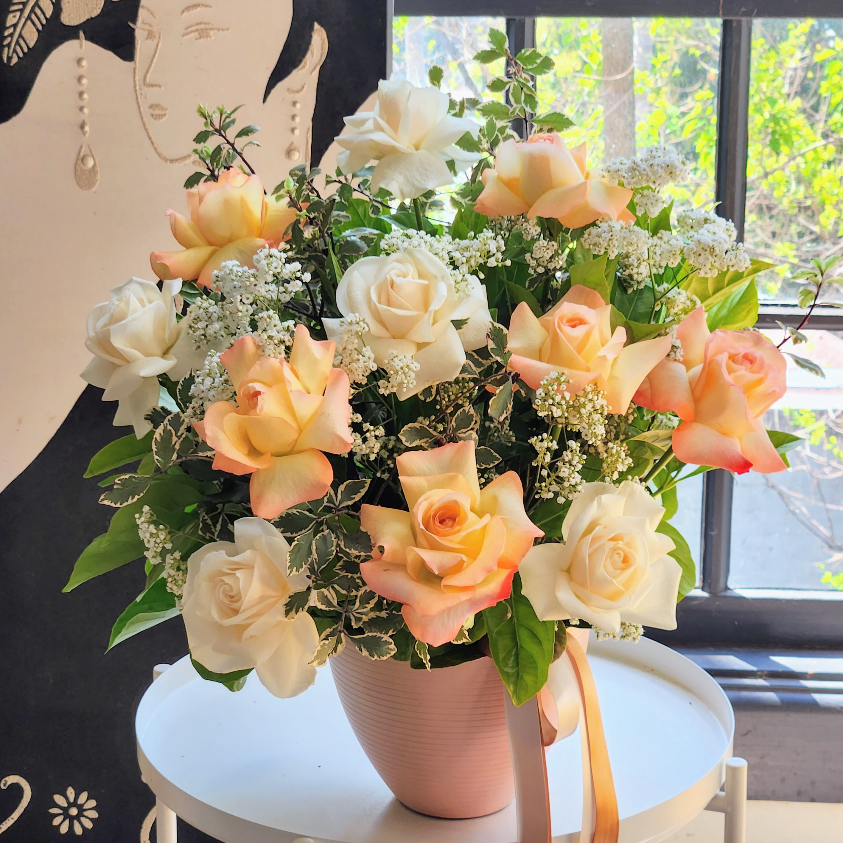 Roses, Queen Anne Lace & Berries In Glass Vase Flowers With Passion